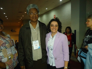 Irmã Benvenuta Maria e irmã Lúcia Silva